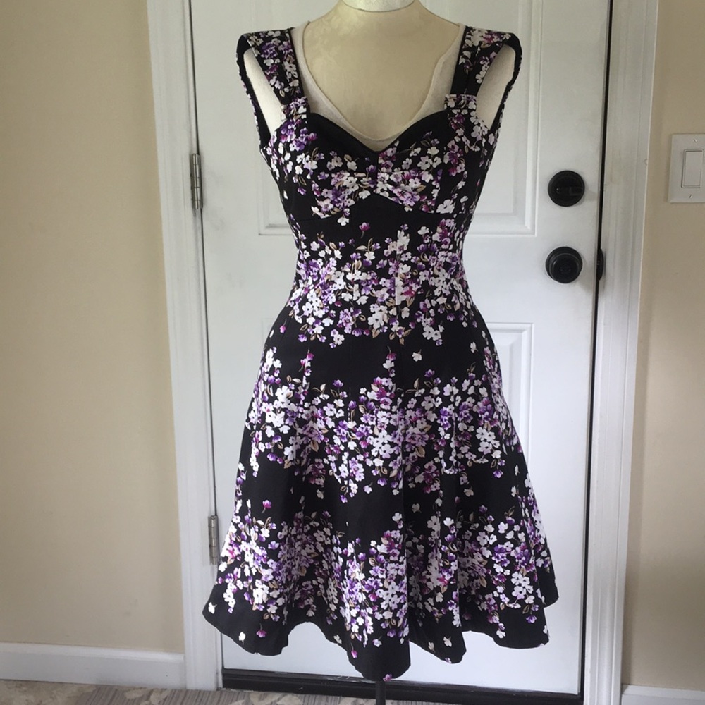 WHBM floral fitted and flare dress, size 00